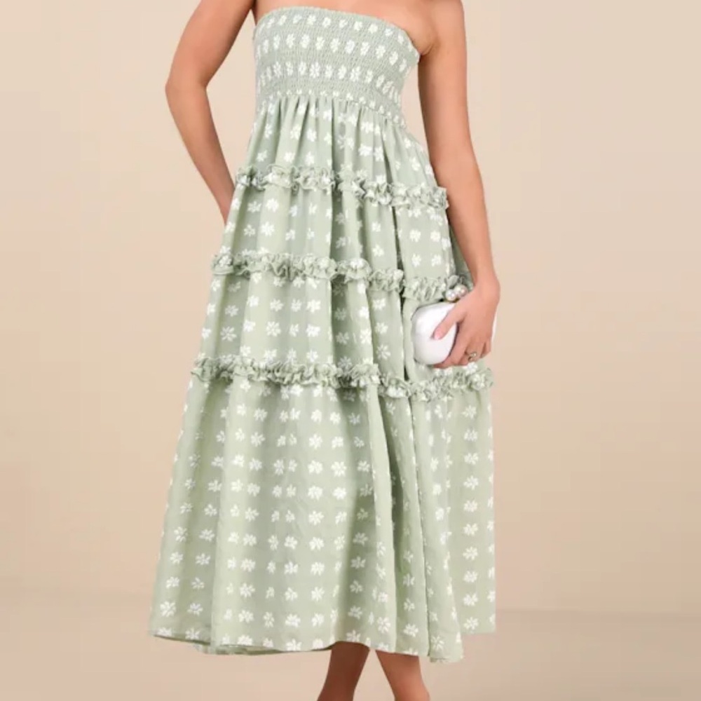 Lulu's Sage Green Tiered Maxi Skirt with White Floral Print